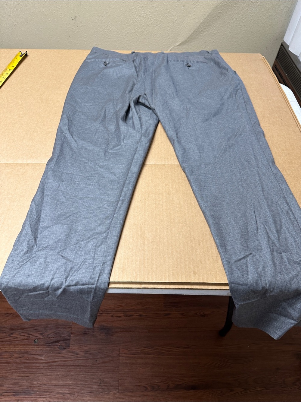 ##650, Size 36, Kenneth Cole Reaction Men's Light Gray Lightweight pants